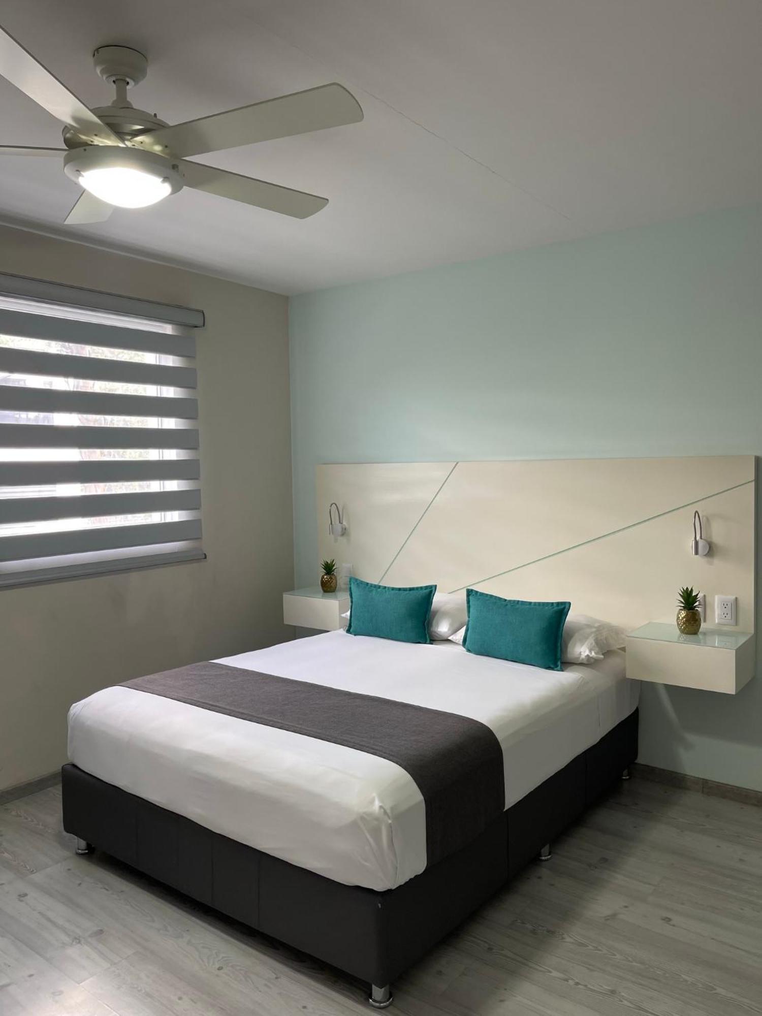 Апарт отель Constanza Lofts Executives En Zapopan Jalisco Экстерьер фото