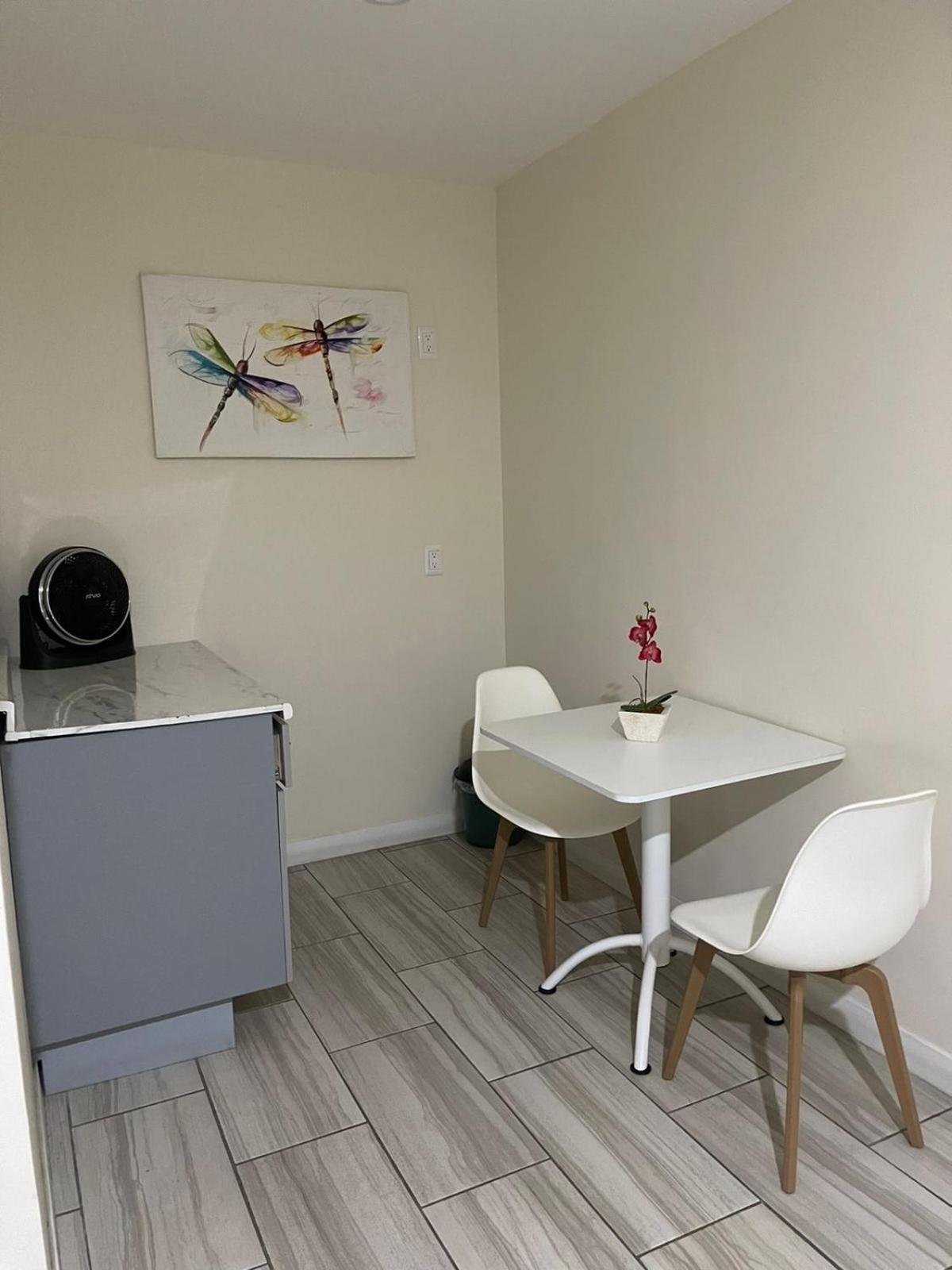 Апарт отель Constanza Lofts Executives En Zapopan Jalisco Экстерьер фото